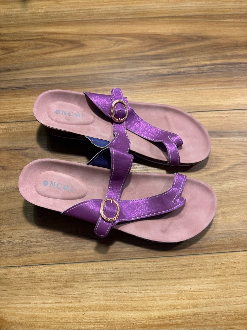 Women's Metallic Purple Buckle Thong Sandals